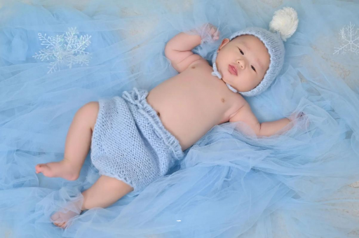 泰兴二个月的宝宝